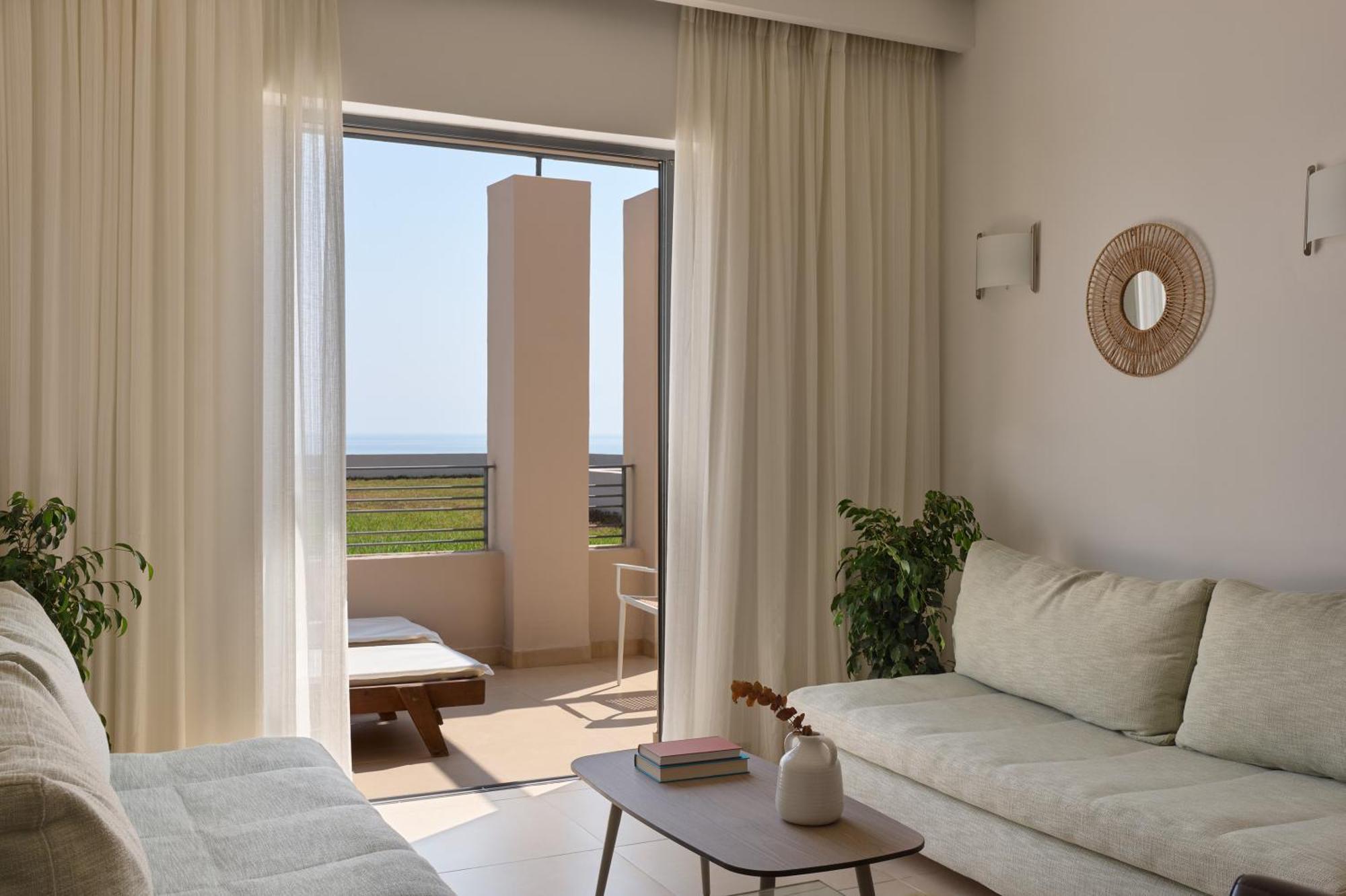 One Bedroom Suite Sea View